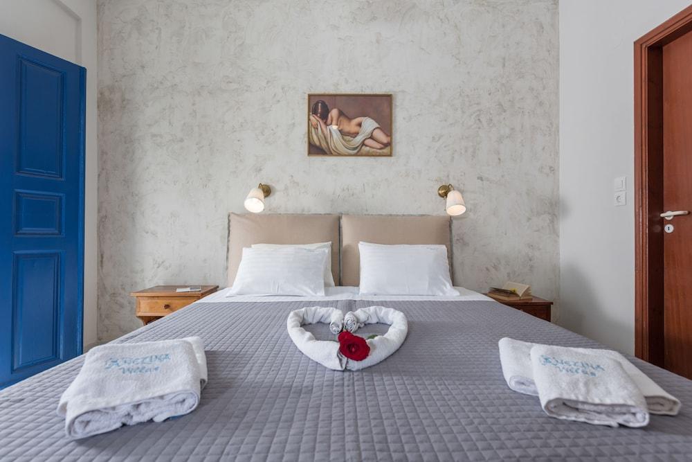 Anezina Villas 2* Perissa (Santorini)