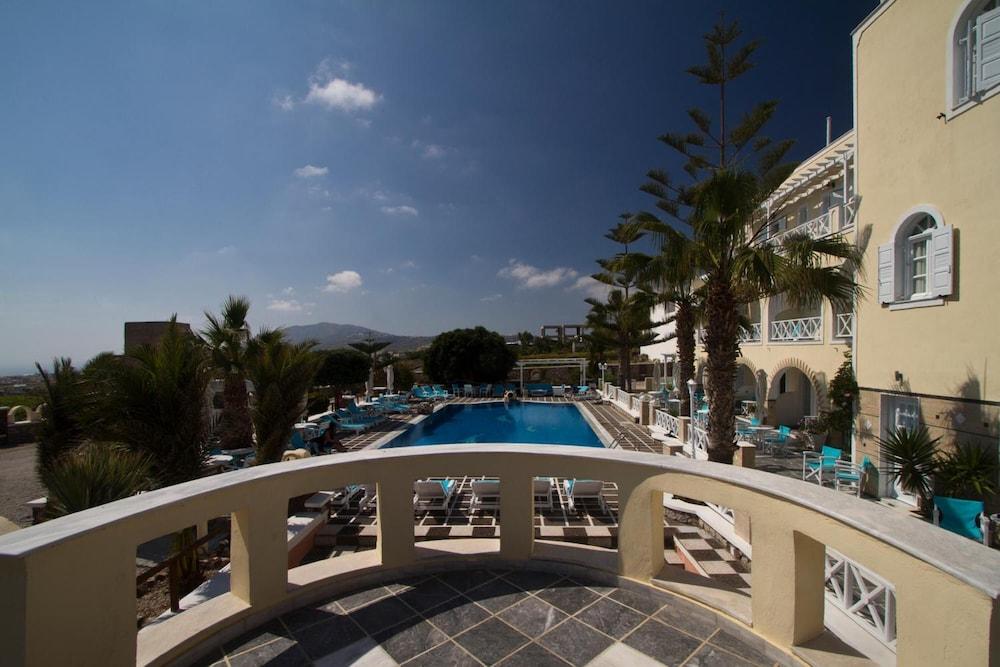 Golden Star Hotel