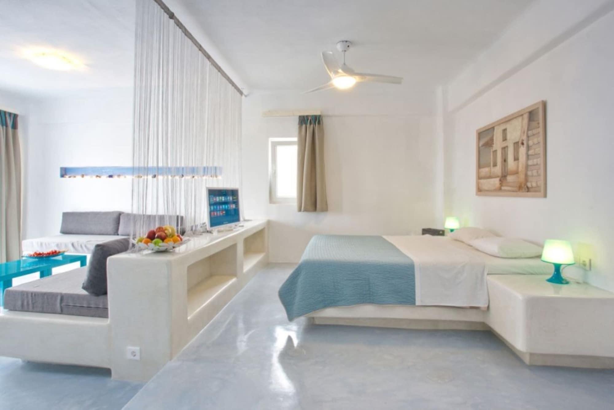 Thea Luxury Aparthotel Fira (Santorini)