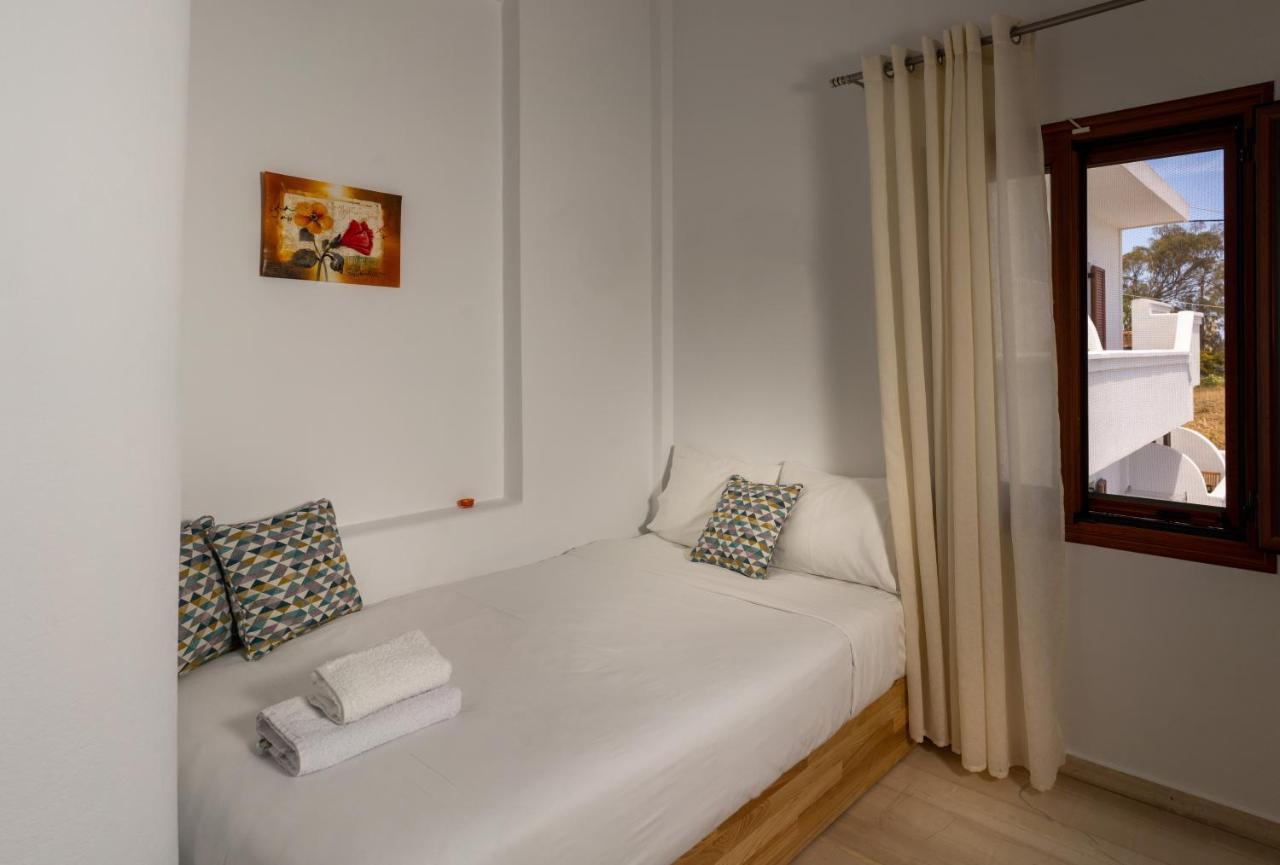 Anamnesis Fira (Santorini)
