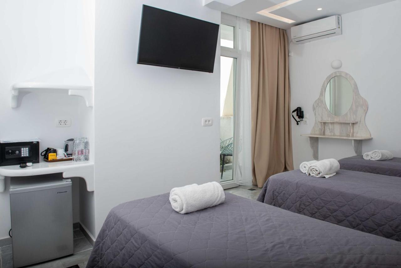 Cyclades Hotel Karterados (Santorini)