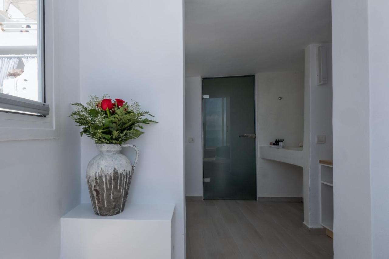 Anemos Cave Aparthotel 4*