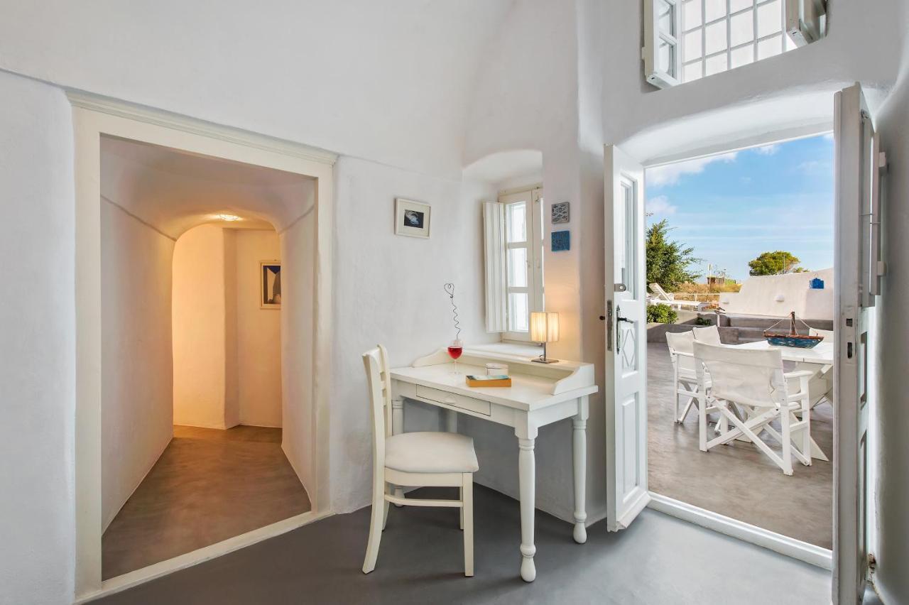3-bed Sleeps 8 With Pool And Aircon * Pyrgos Kallistis
