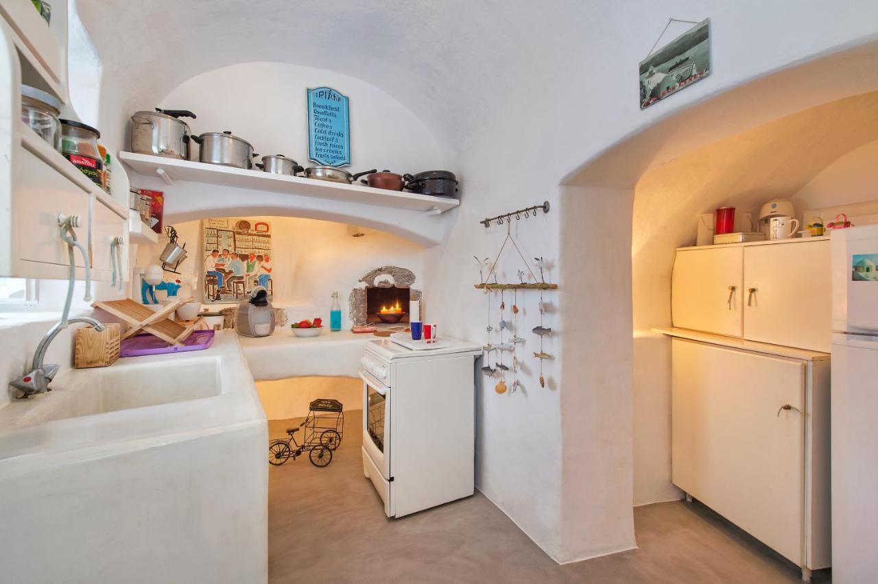 3-bed Sleeps 8 With Pool And Aircon Villa *