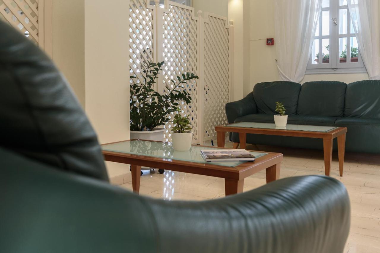 Glaros Hotel 3*