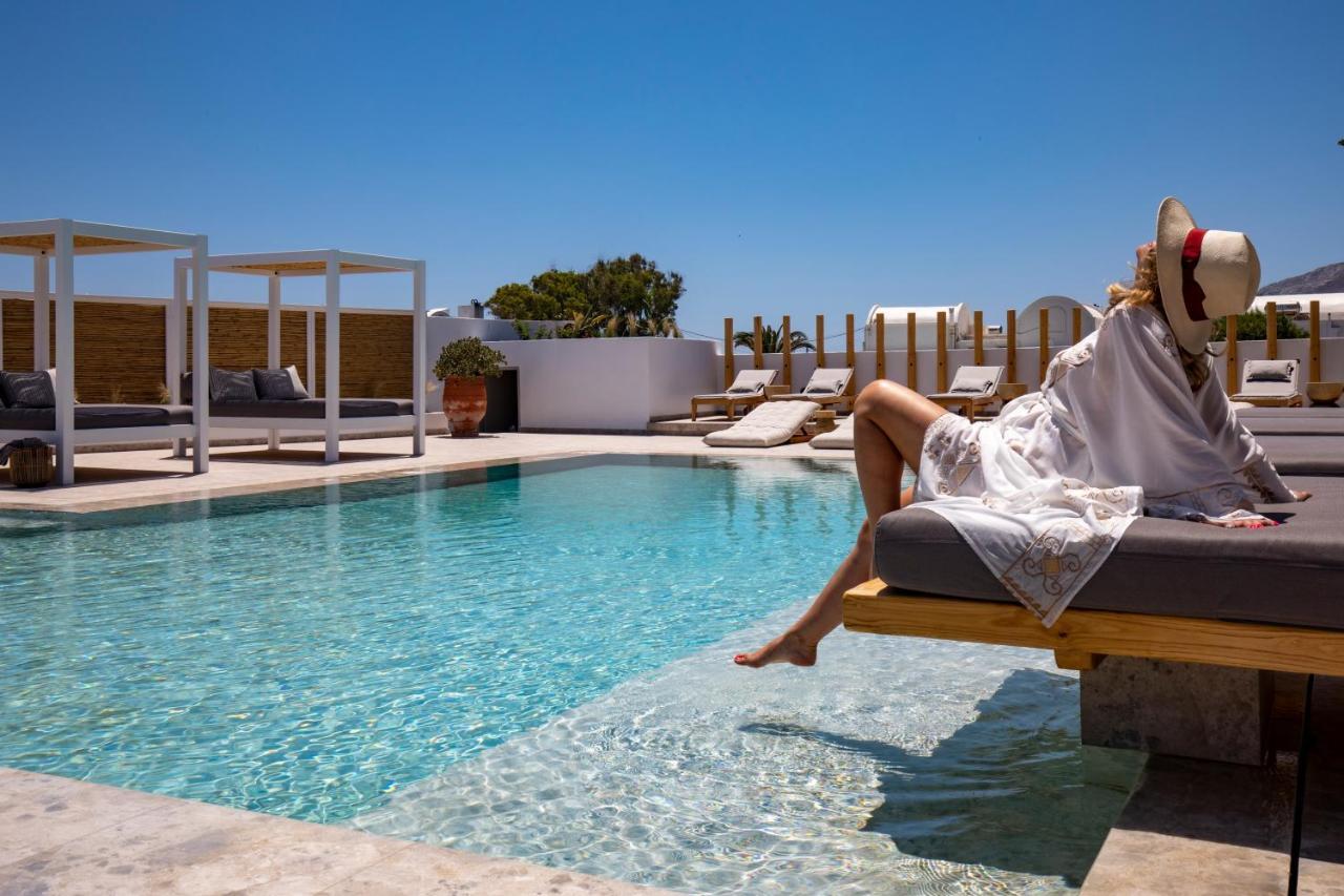 Louis Santorini Aparthotel