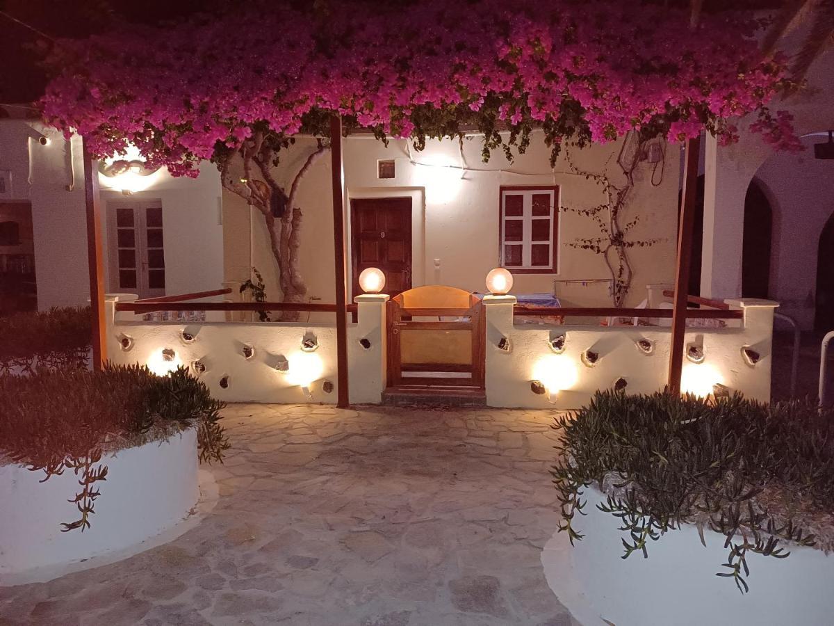 Casa de hóspedes Evelina Pension: Diverse Near Black Perissa (Santorini)