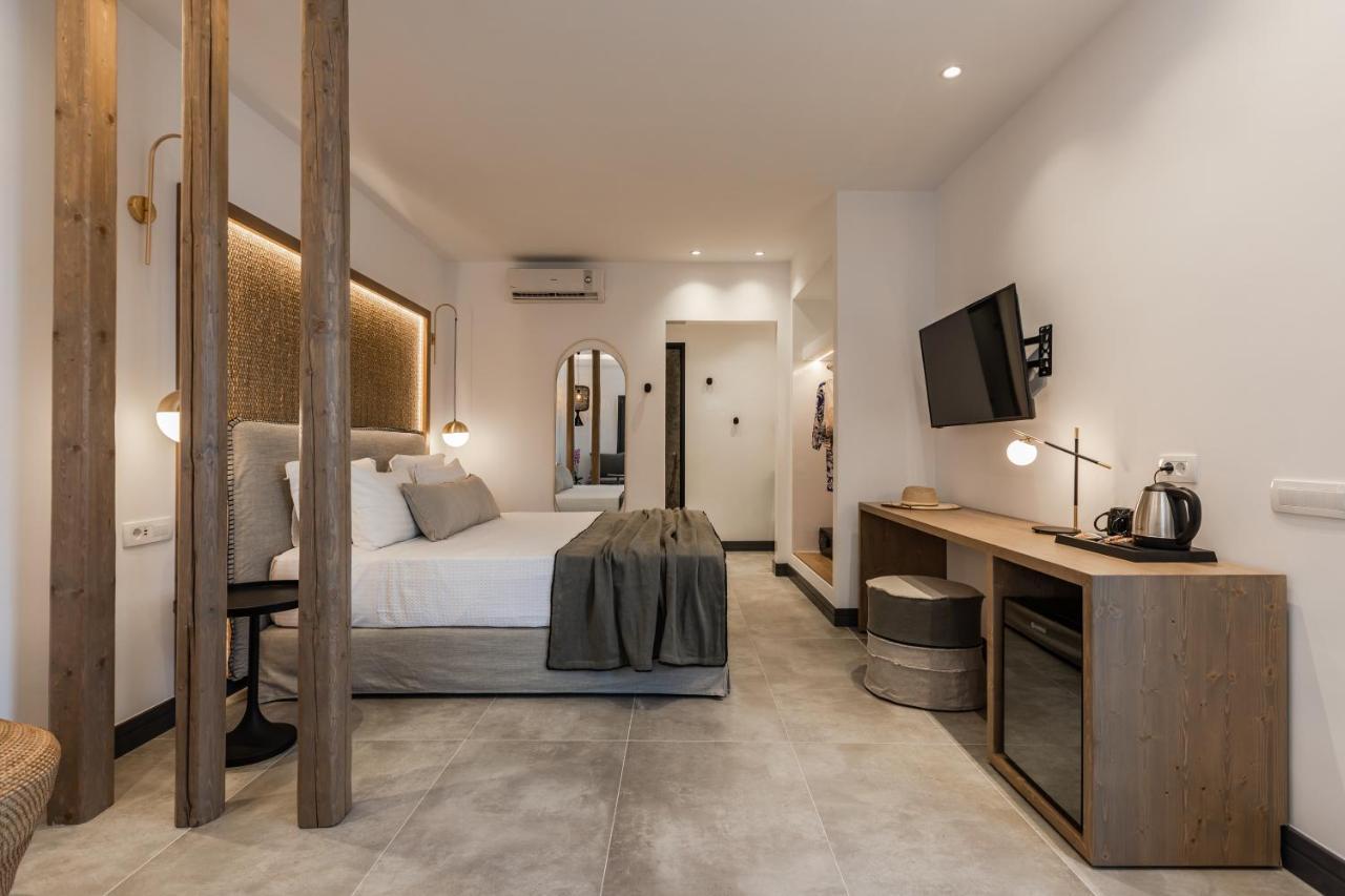 Vineyard Exclusive Suites 4* Akrotiri (Santorini)