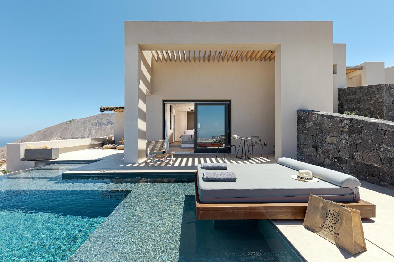 North Santorini - A Luxury Pýrgos