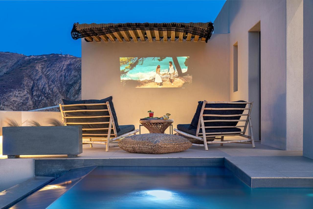 North Santorini - A Luxury Pousada *