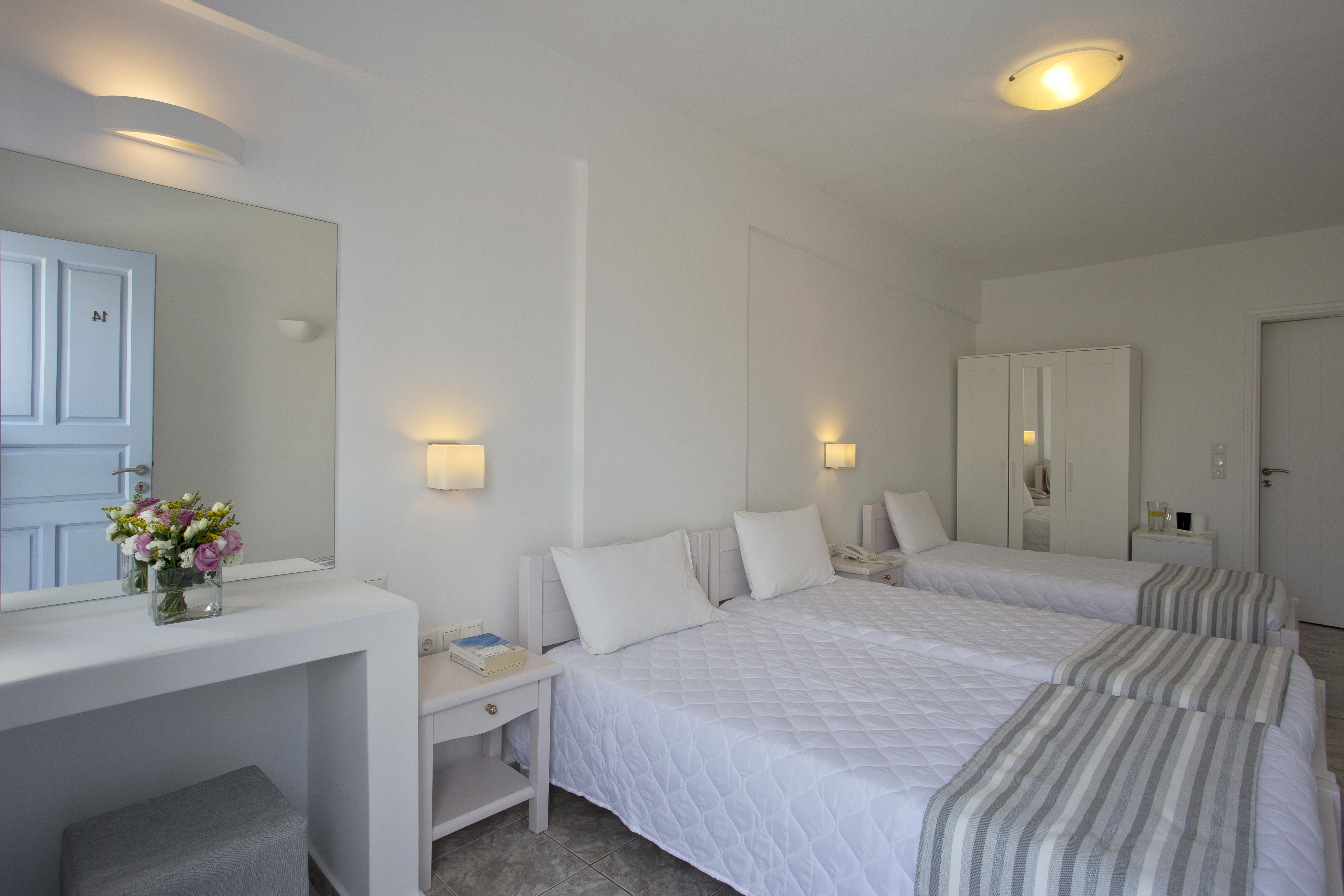 Alexandra Hotel 2*