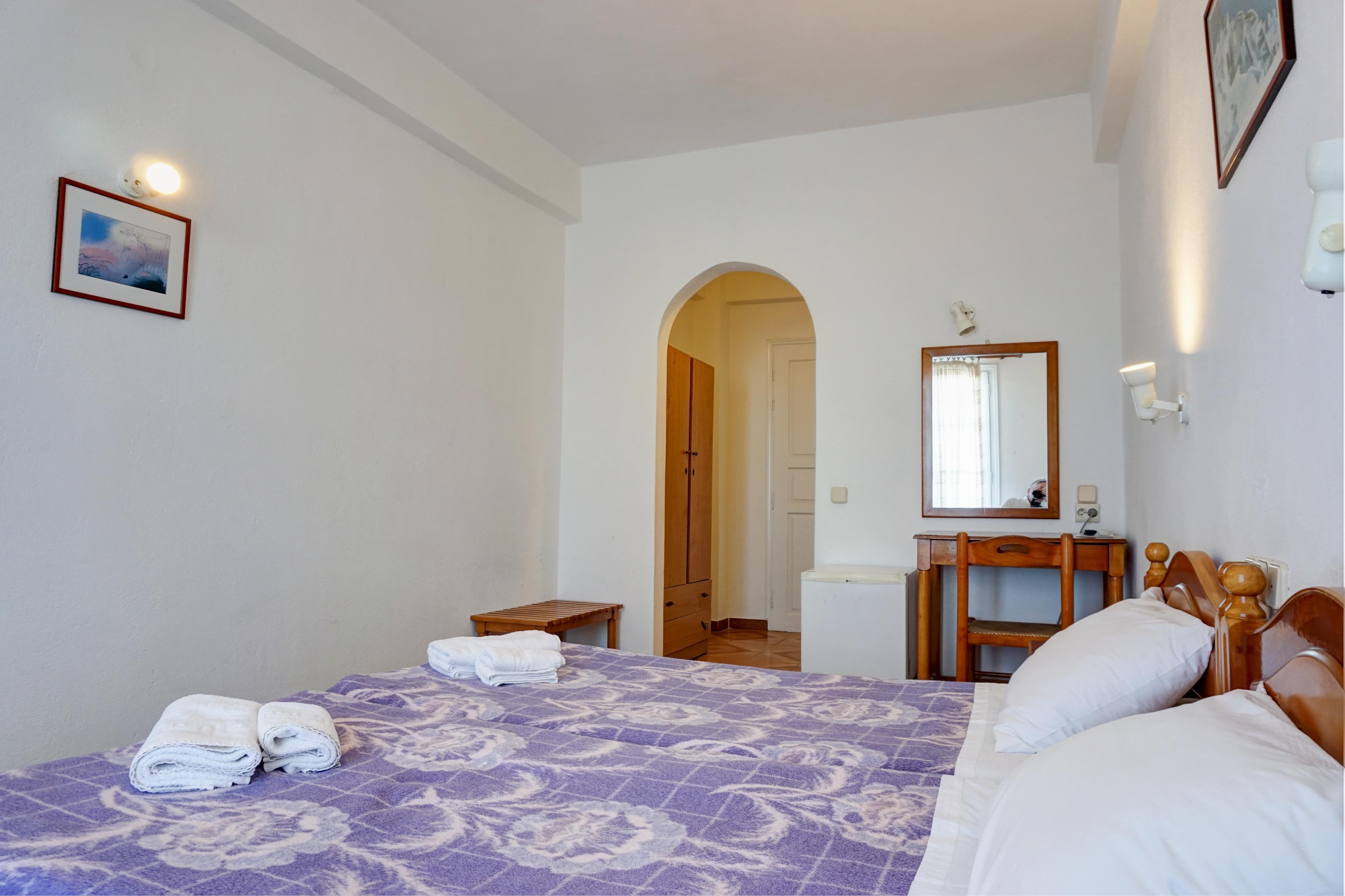 Alexandra Hotel 2*