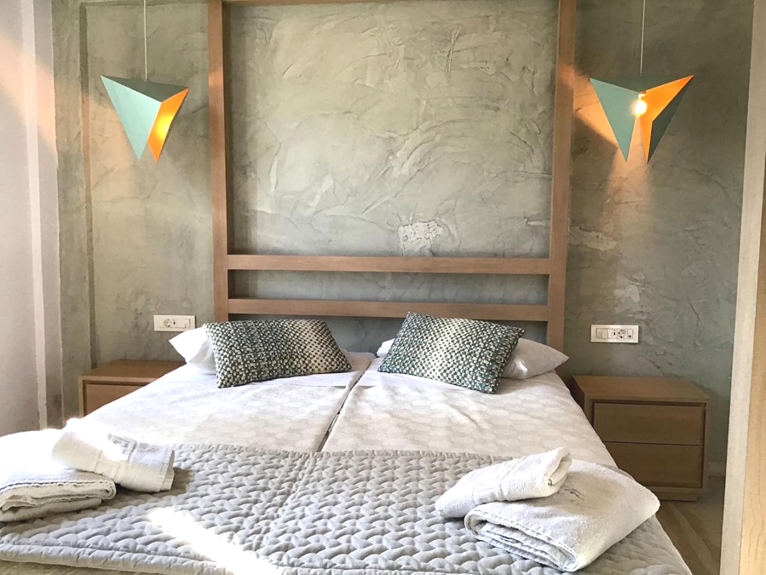 Hotel Thera Mare Perissa (Santorini)
