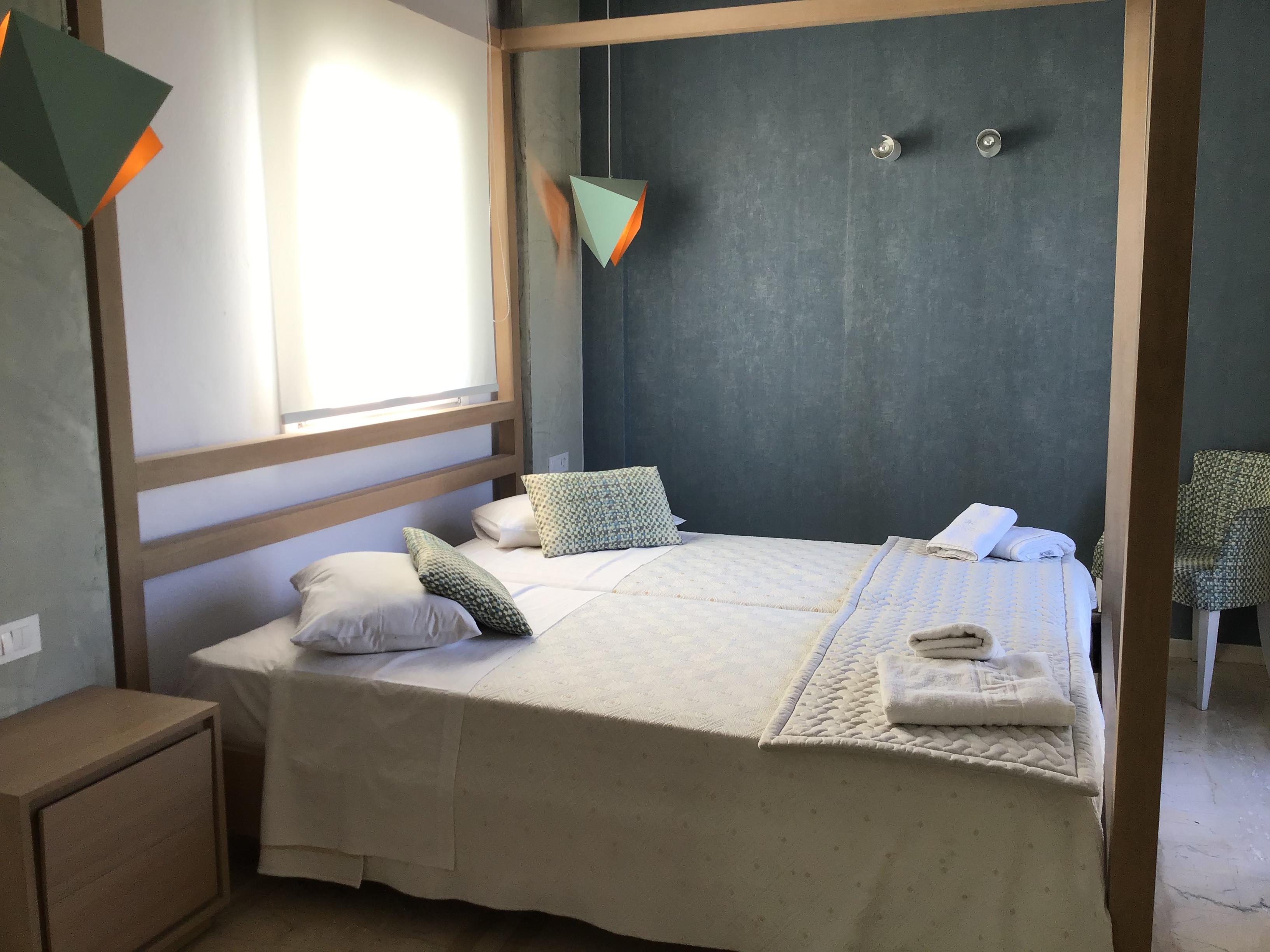 Thera Mare 4* Perissa (Santorini)