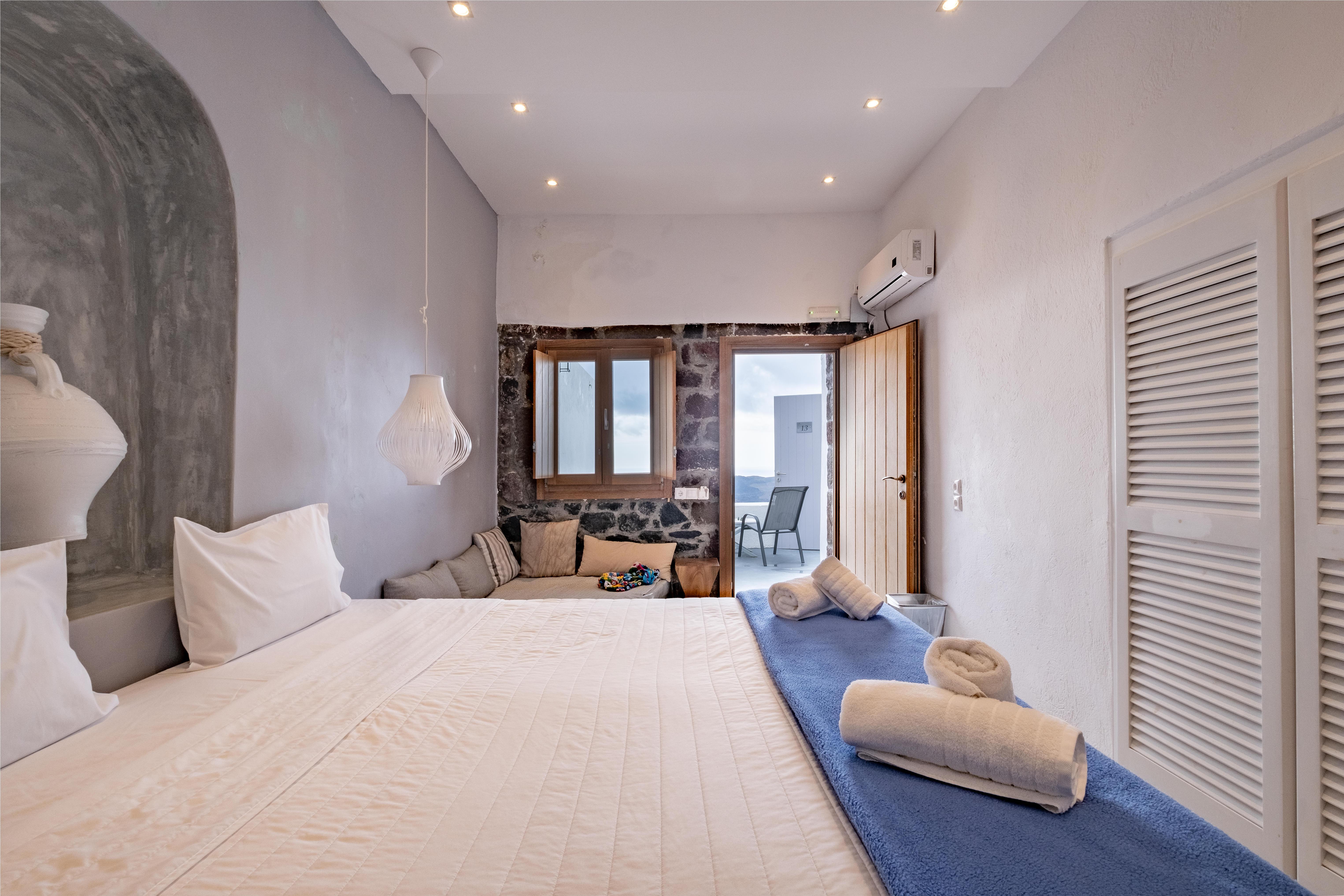 Hotel Loucas On The Cliff 3*
