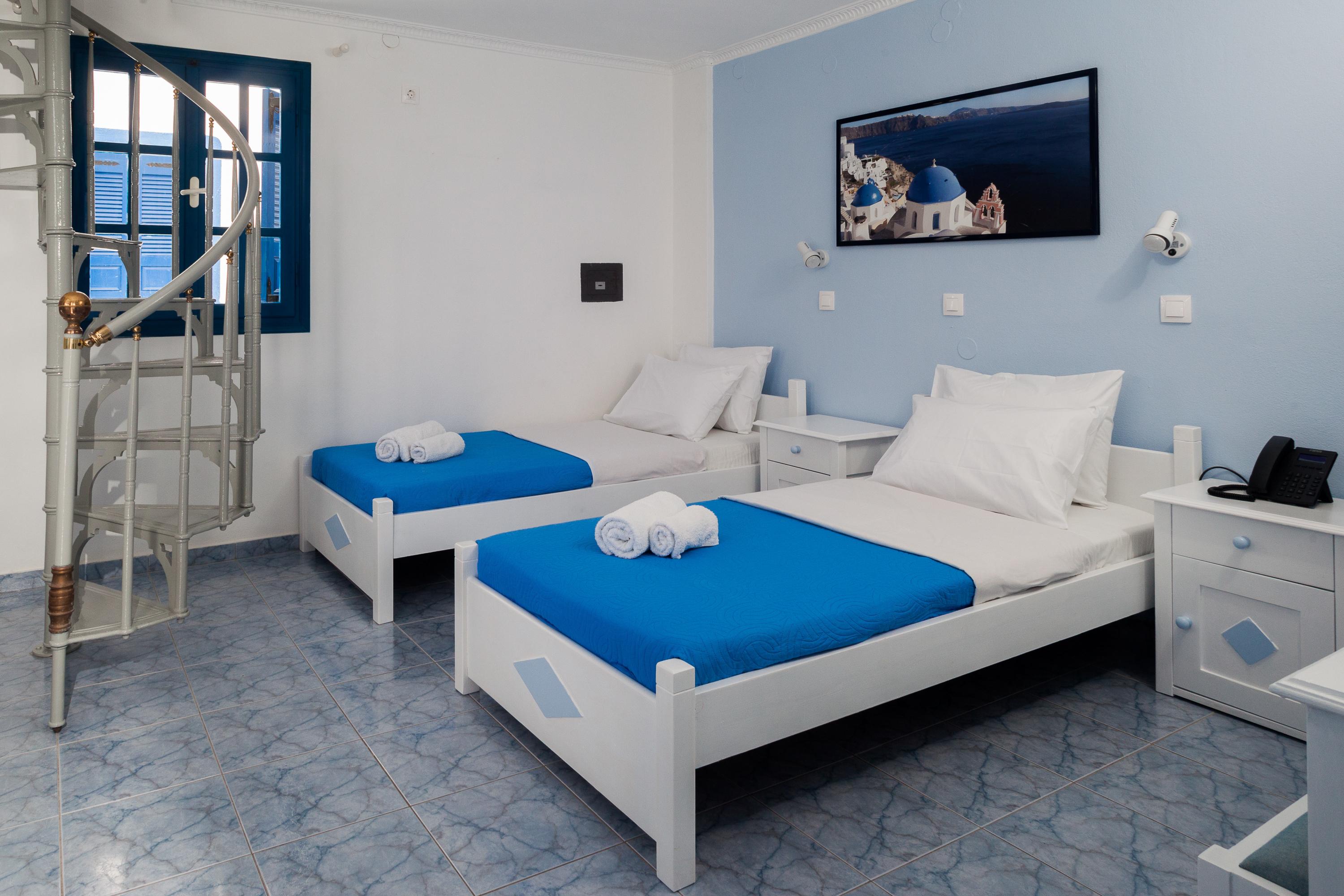 Roula & Bed & Breakfast 2*