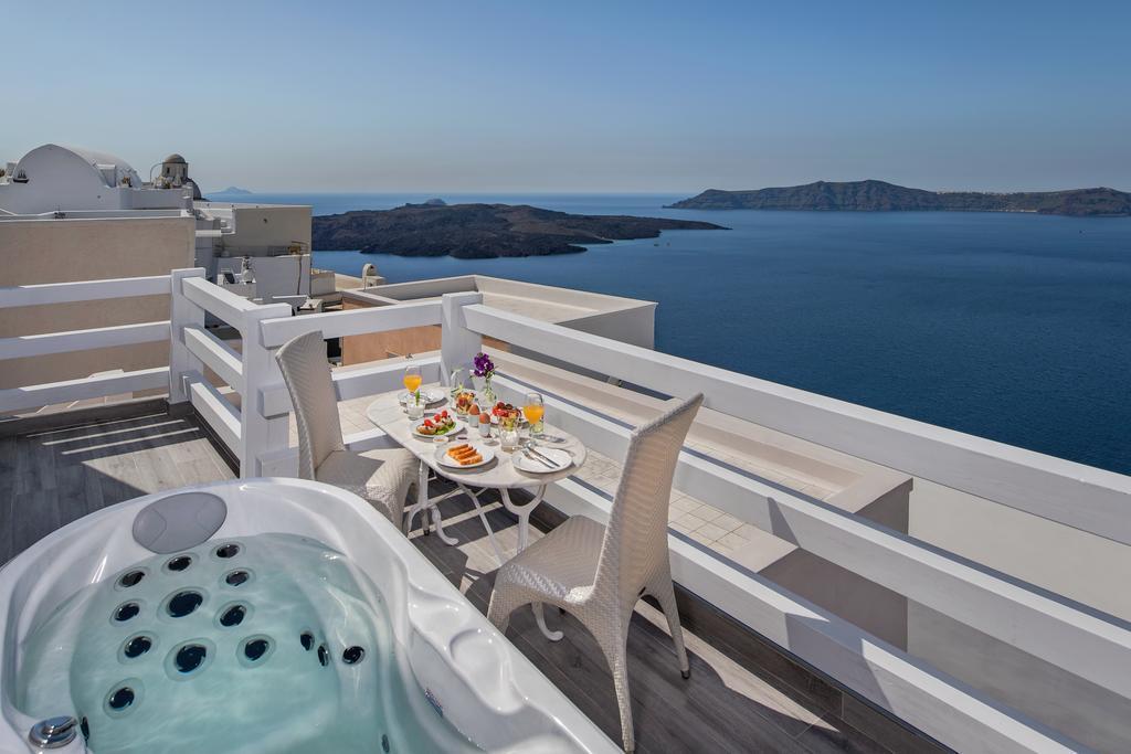 Thireas Hotel