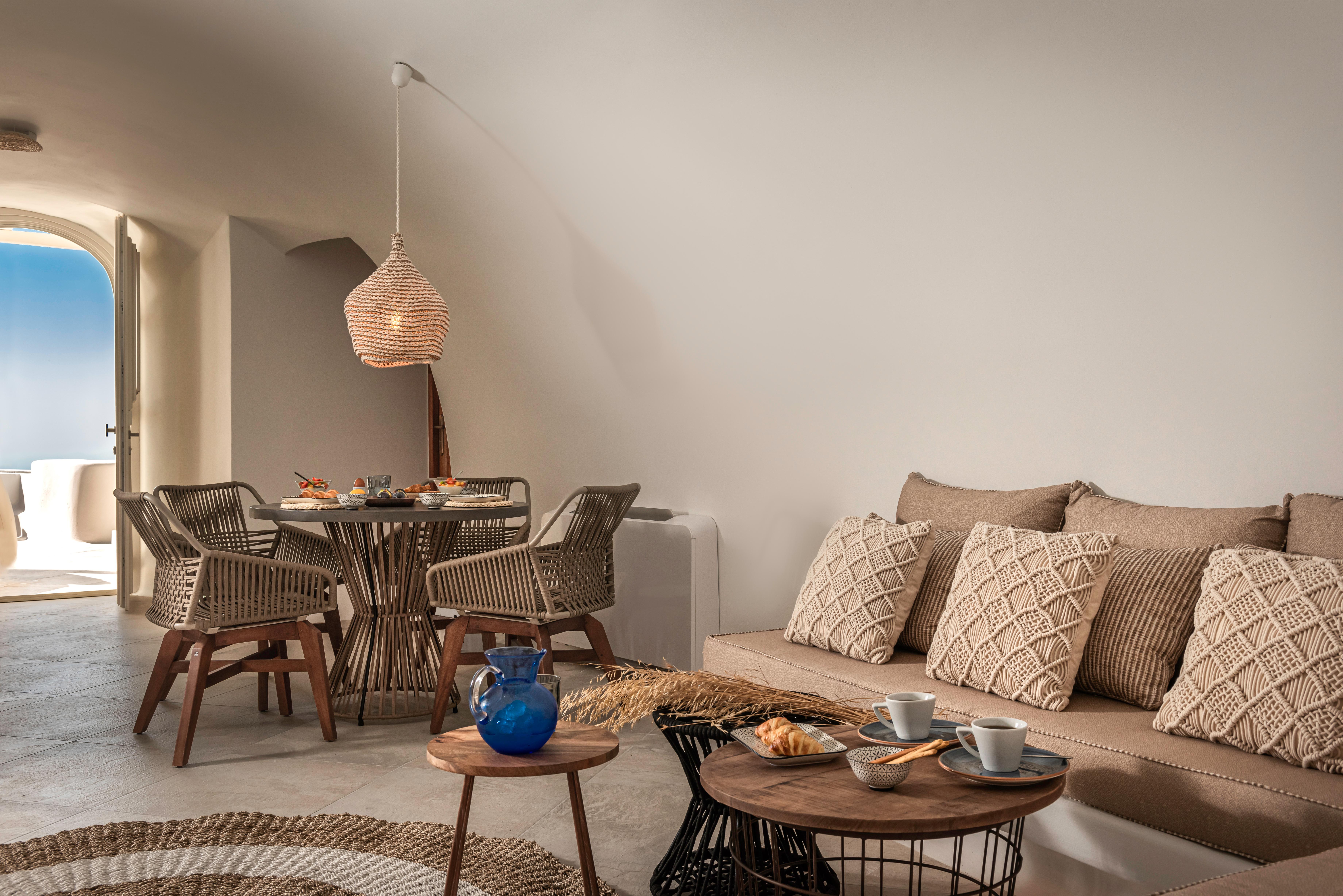 White Santorini Hotel