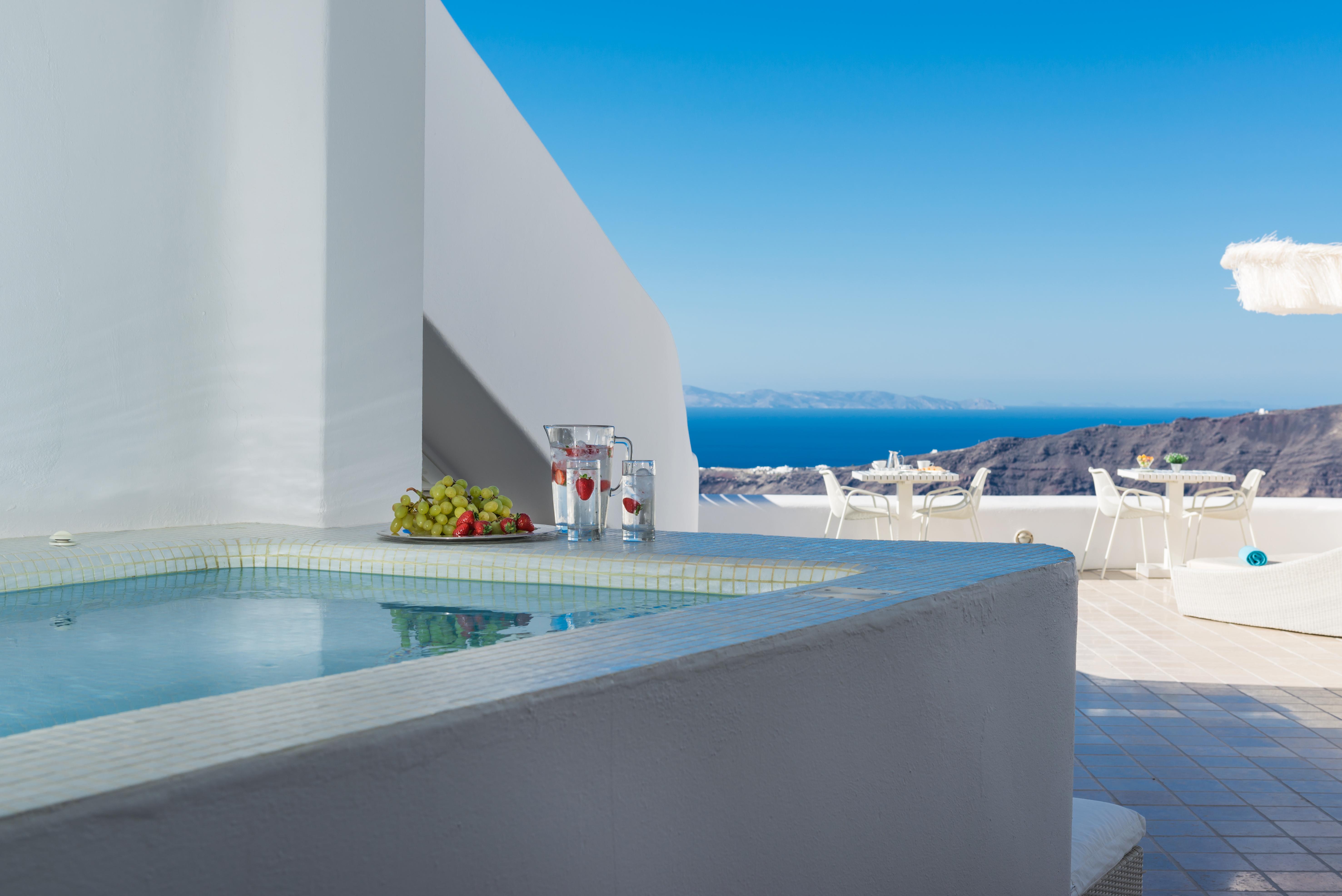 Hotel White Santorini 4*