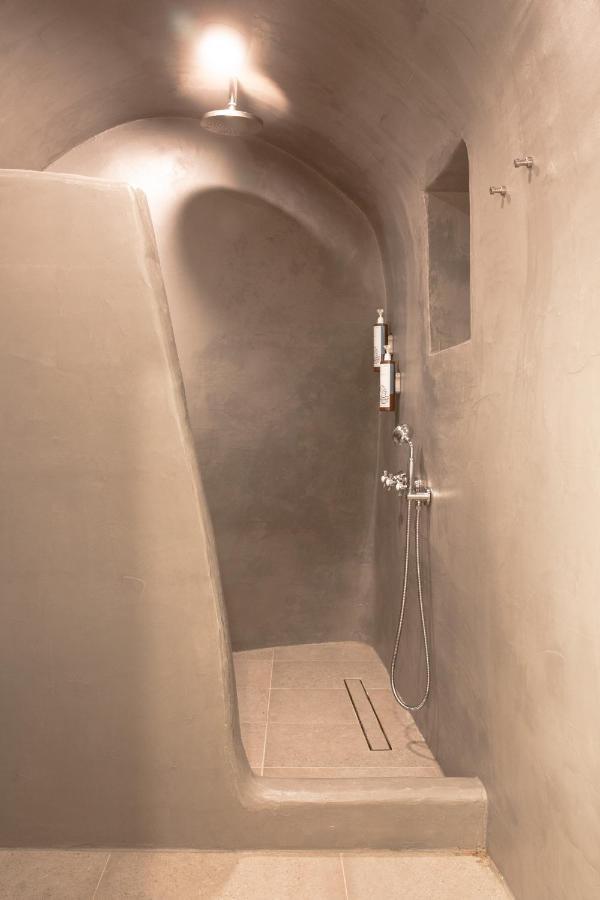 Cydonia Caves *