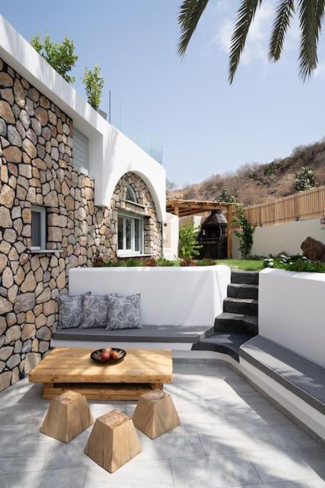 Occhio Luxury Santorini With Private Pool Karterados (Santorini)