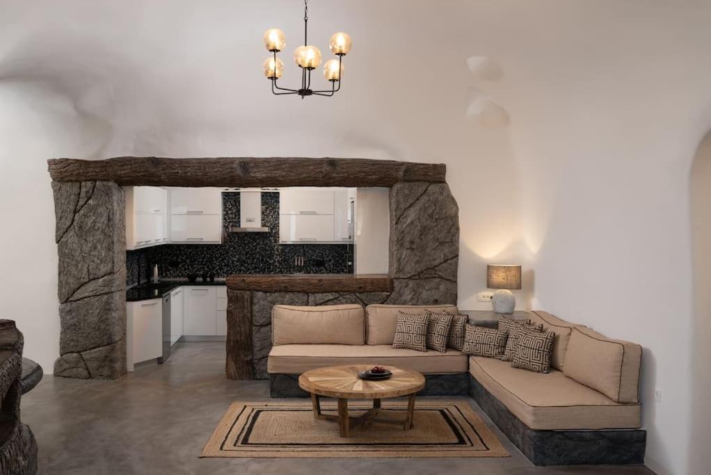 Occhio Luxury Santorini With Private Pool Aparthotel *