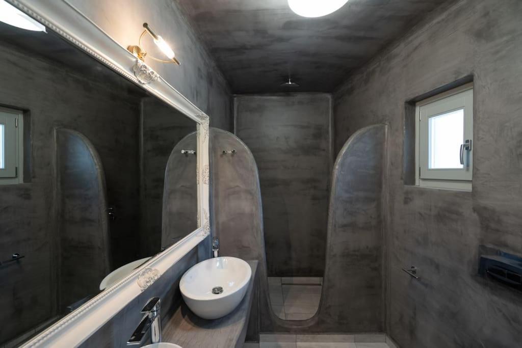 Occhio Luxury Santorini With Private Pool