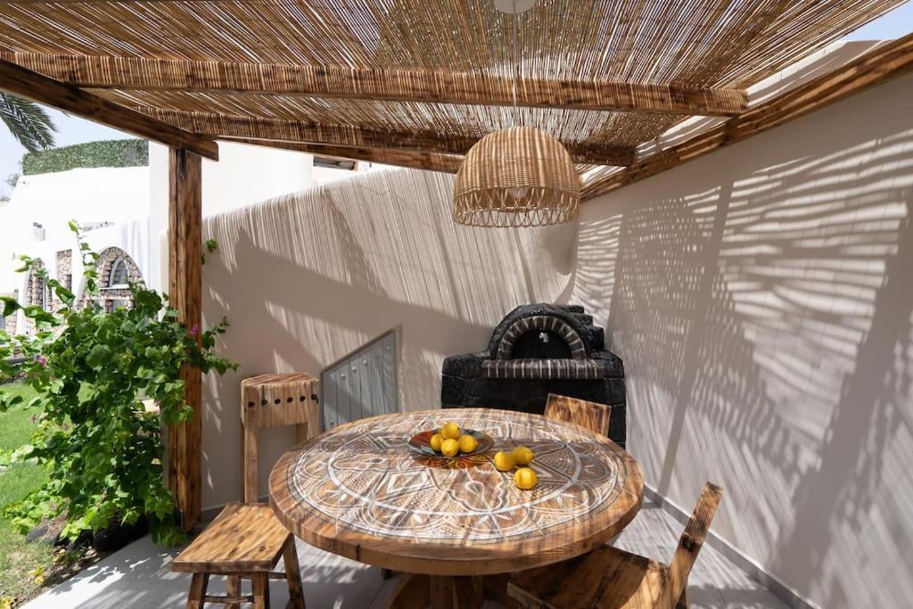 Occhio Luxury Santorini With Private Pool Aparthotel