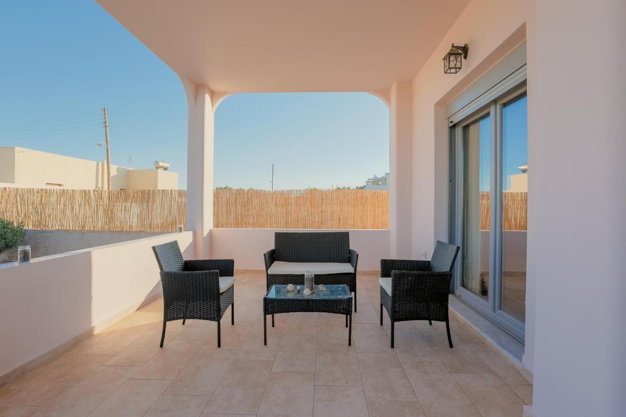 House On The Black With Sea View And Parking Casa de férias Agios Georgios (Santorini)
