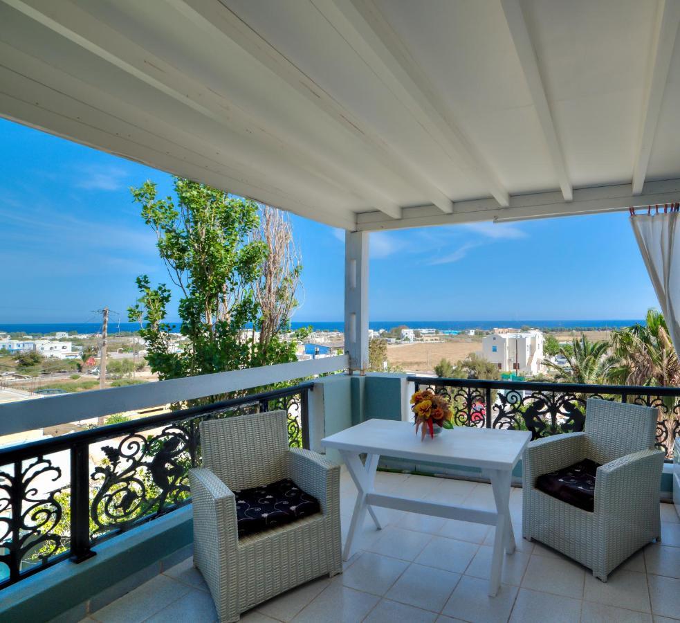 Pantheon Aparthotel Agios Georgios (Santorini)