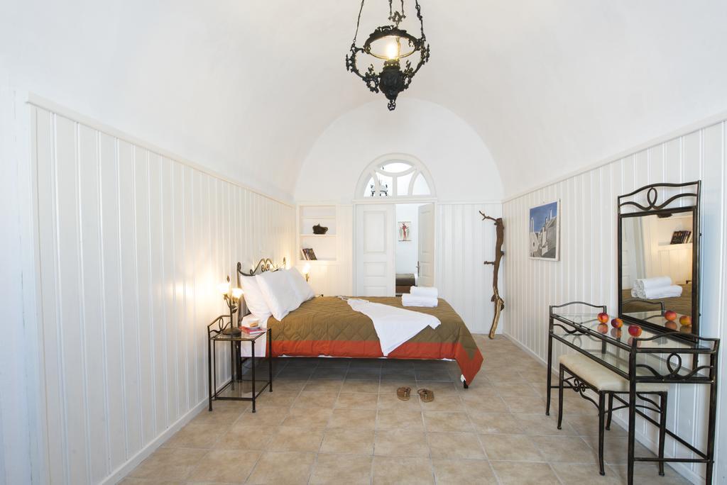 Villa Simantiri Private