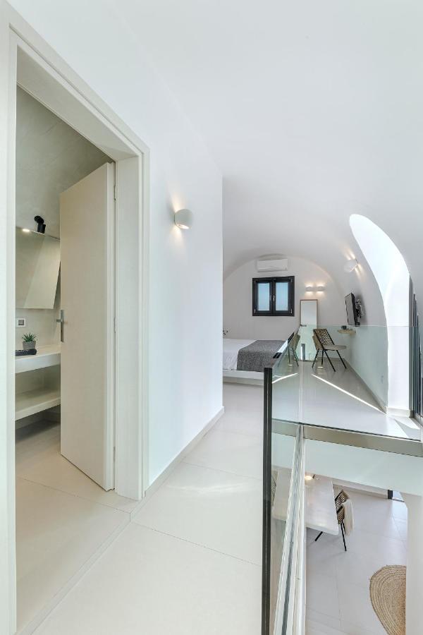 Hotel Onyx & Karterados (Santorini)