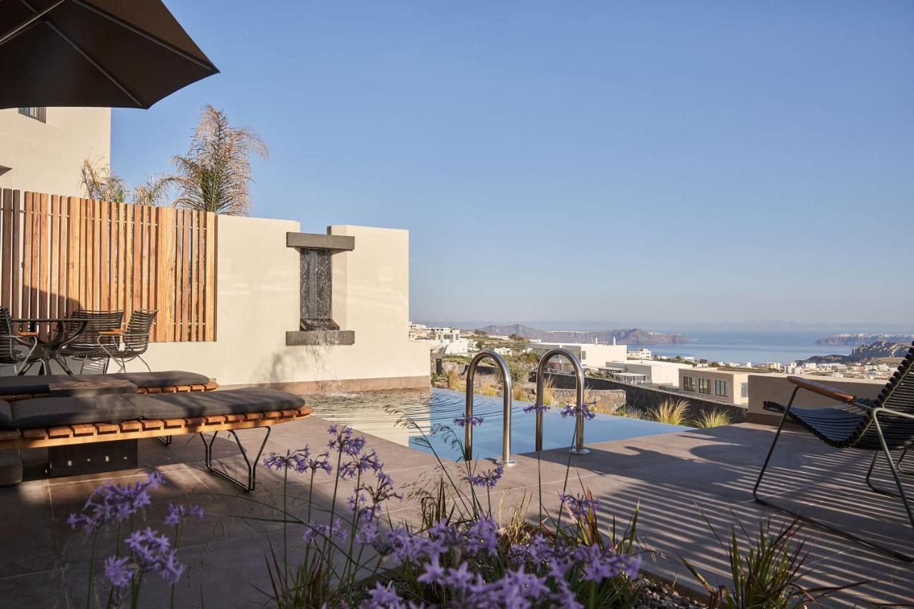 Apikia Santorini 3*