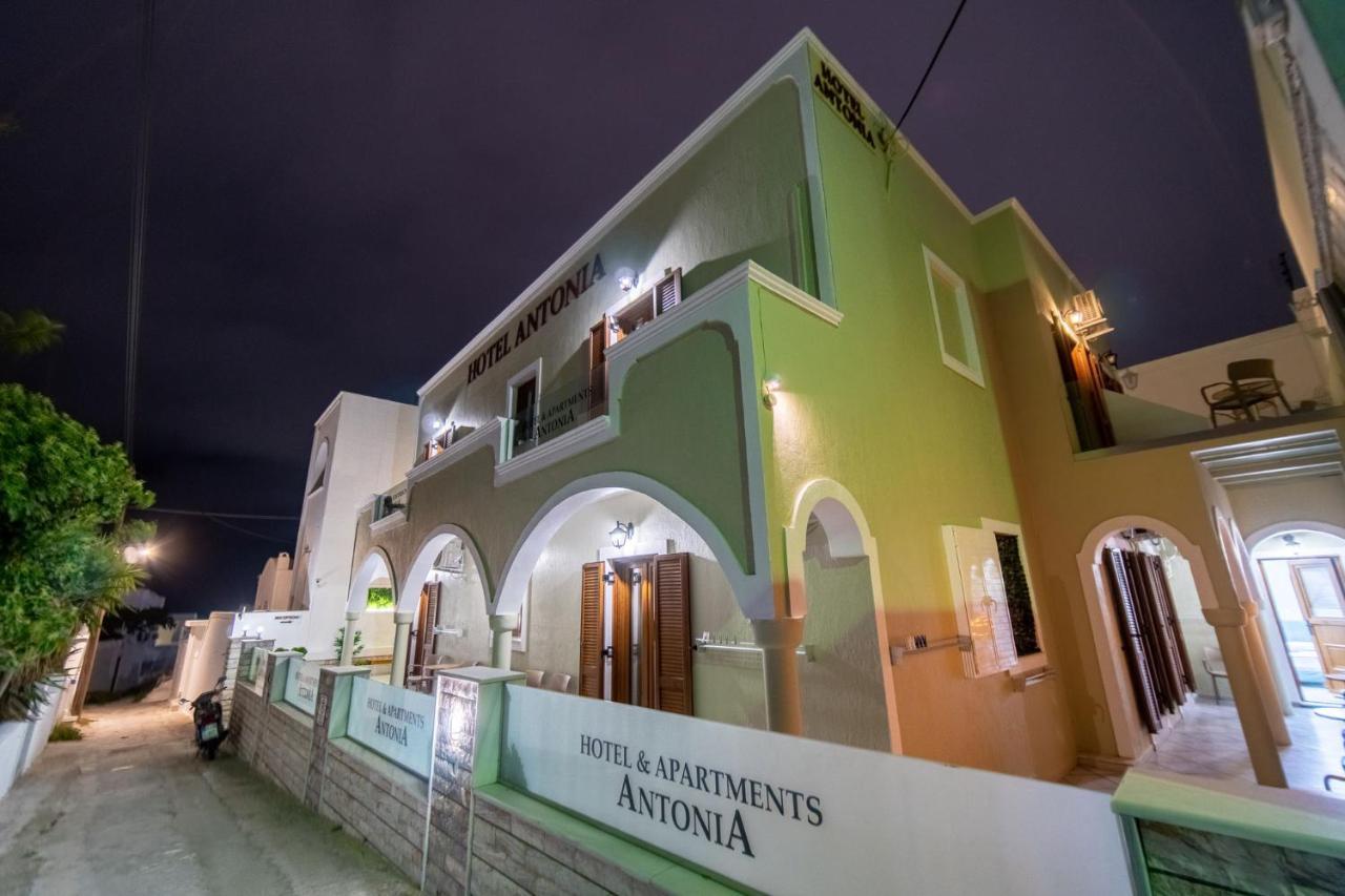 Antonia Fira (Santorini)