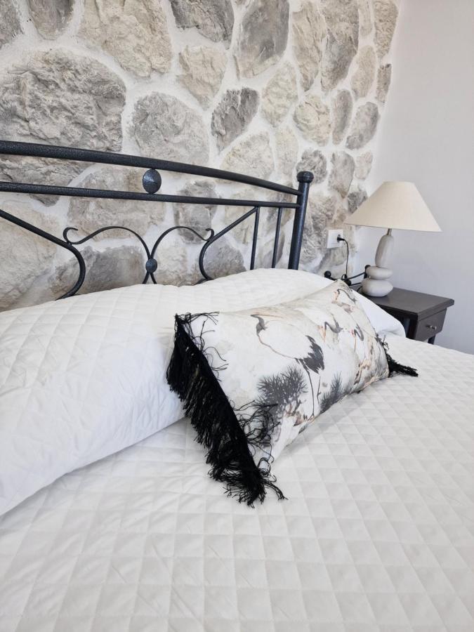 Aparthotel Stavros