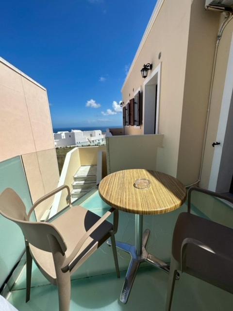 Aparthotel Antonia Fira (Santorini)