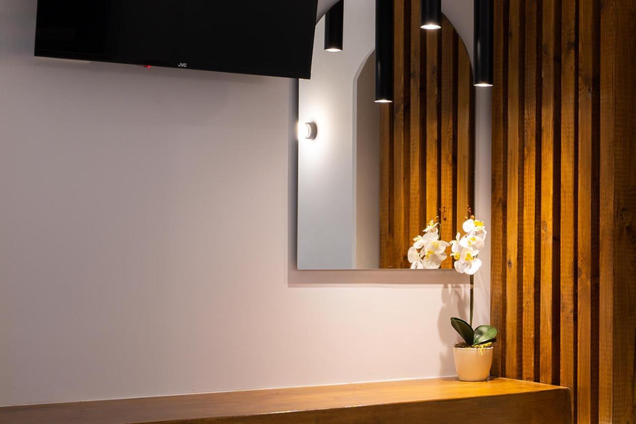 Amera Apartamento Fira (Santorini)