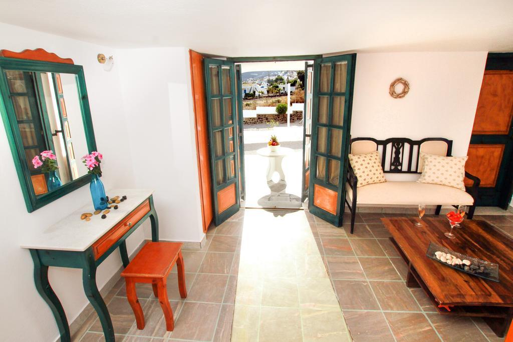 Guest house The Fisherman's House Santorini 3*