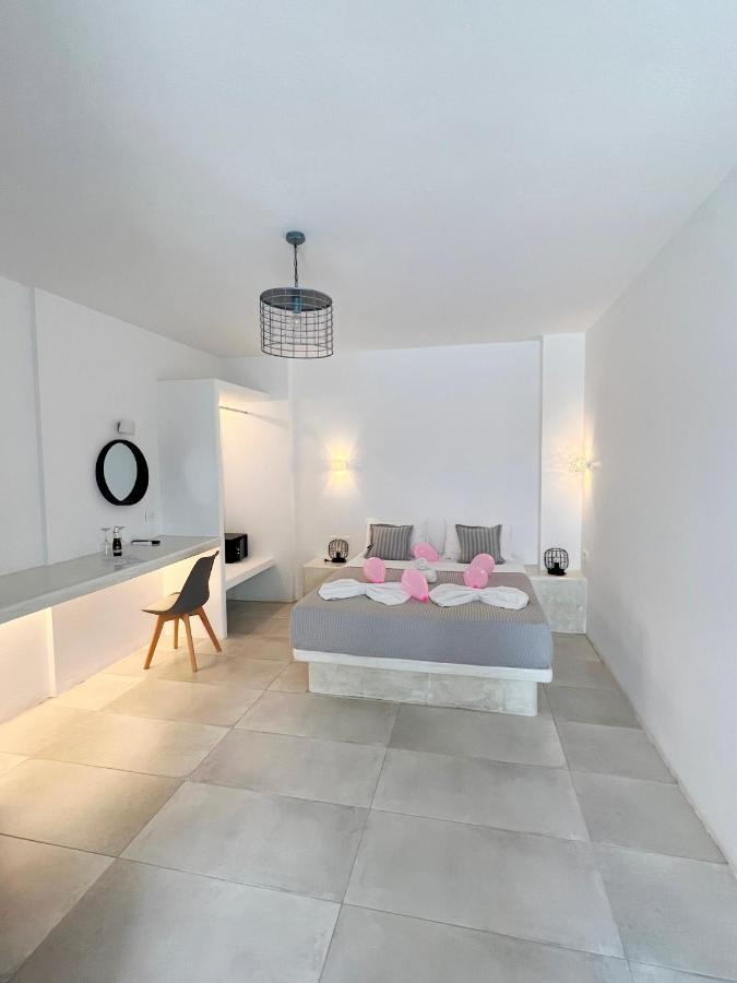 Hotel White Lily & Lofts - Adults Only 16 Perivolos (Santorini)
