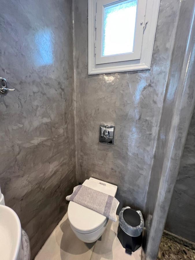 White Lily & Lofts - Adults Only 16 * Perivolos (Santorini)