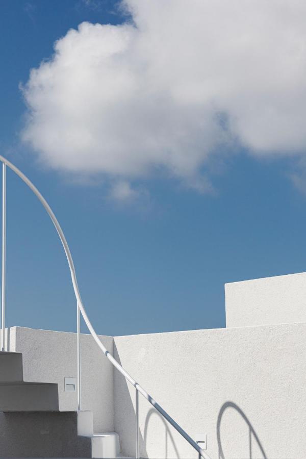 Neo Hotel Fira (Santorini)