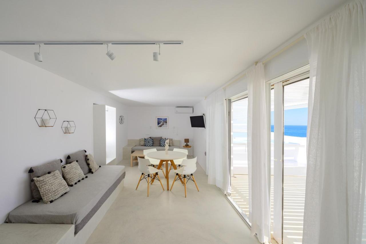 Infinite Blue Luxury Fira (Santorini)