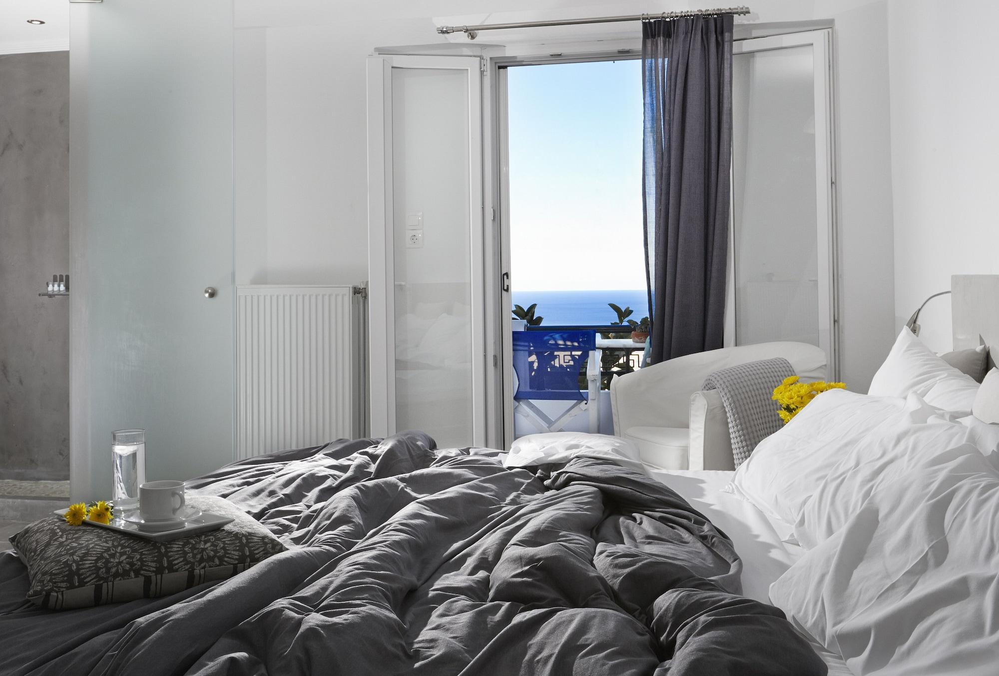 Hotel Milos 4*