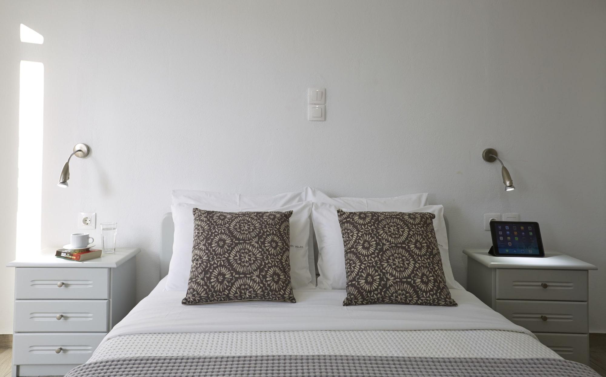 Milos Hotel