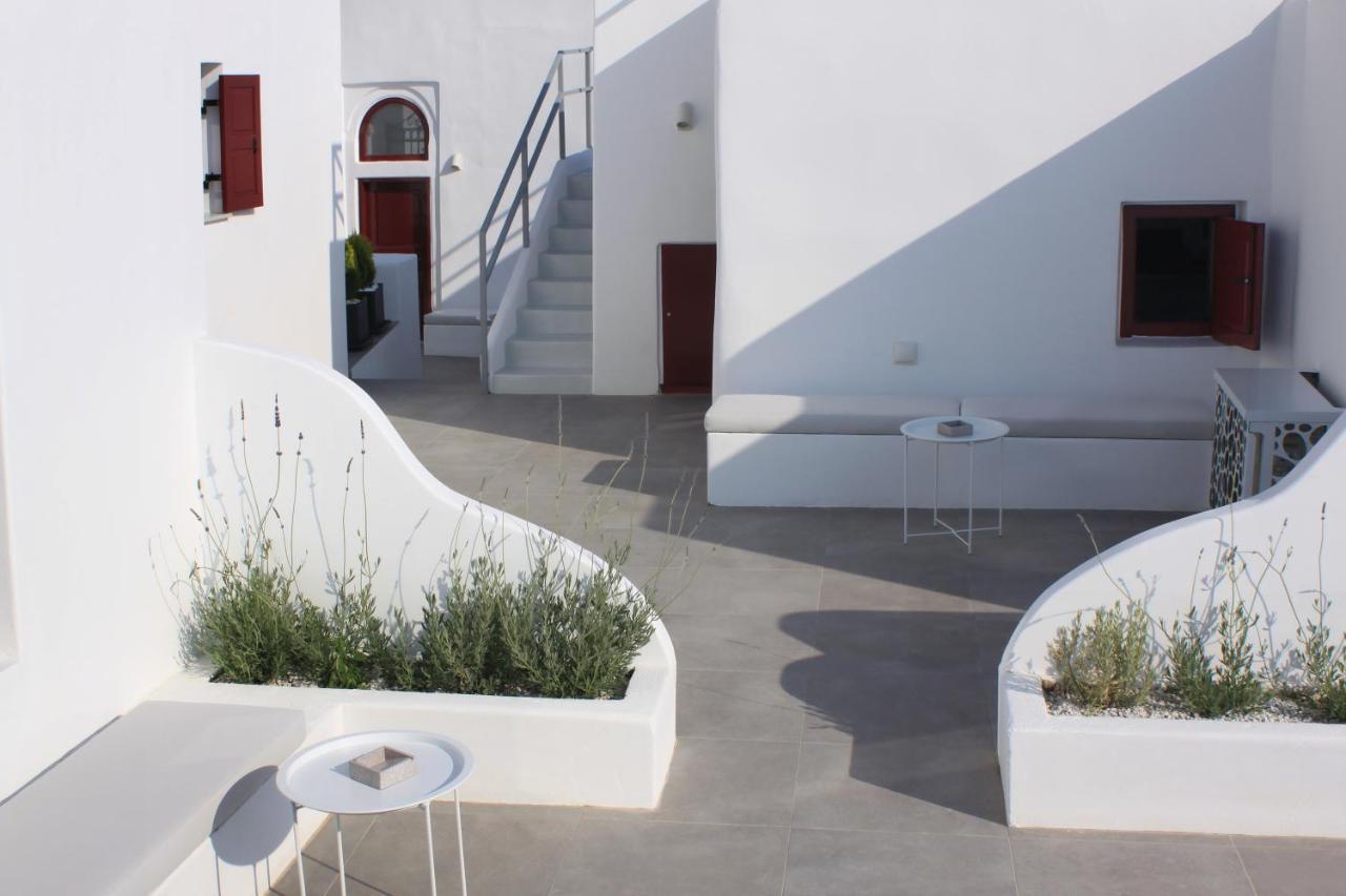 Outopoia Cave Aparthotel *