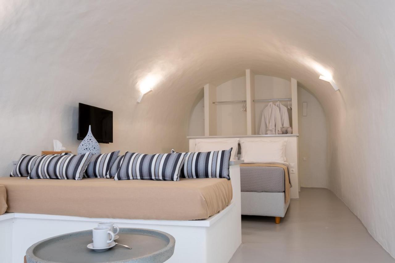 Aparthotel Outopoia Cave Oia (Santorini)
