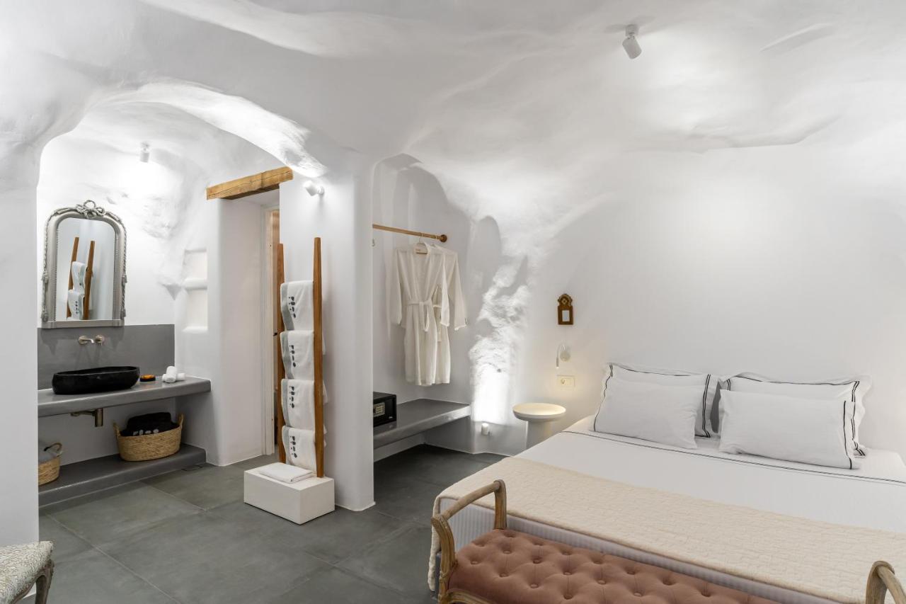 Numa Santorini Villa *