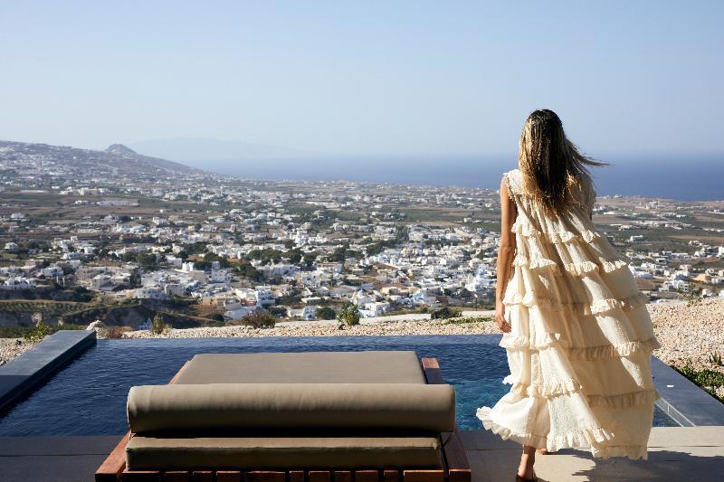 Hotel North Santorini - A Luxury 5*