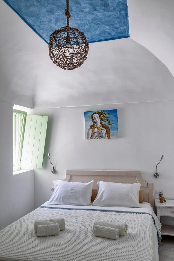 Mythos Traditional Stonehouse Apartment *