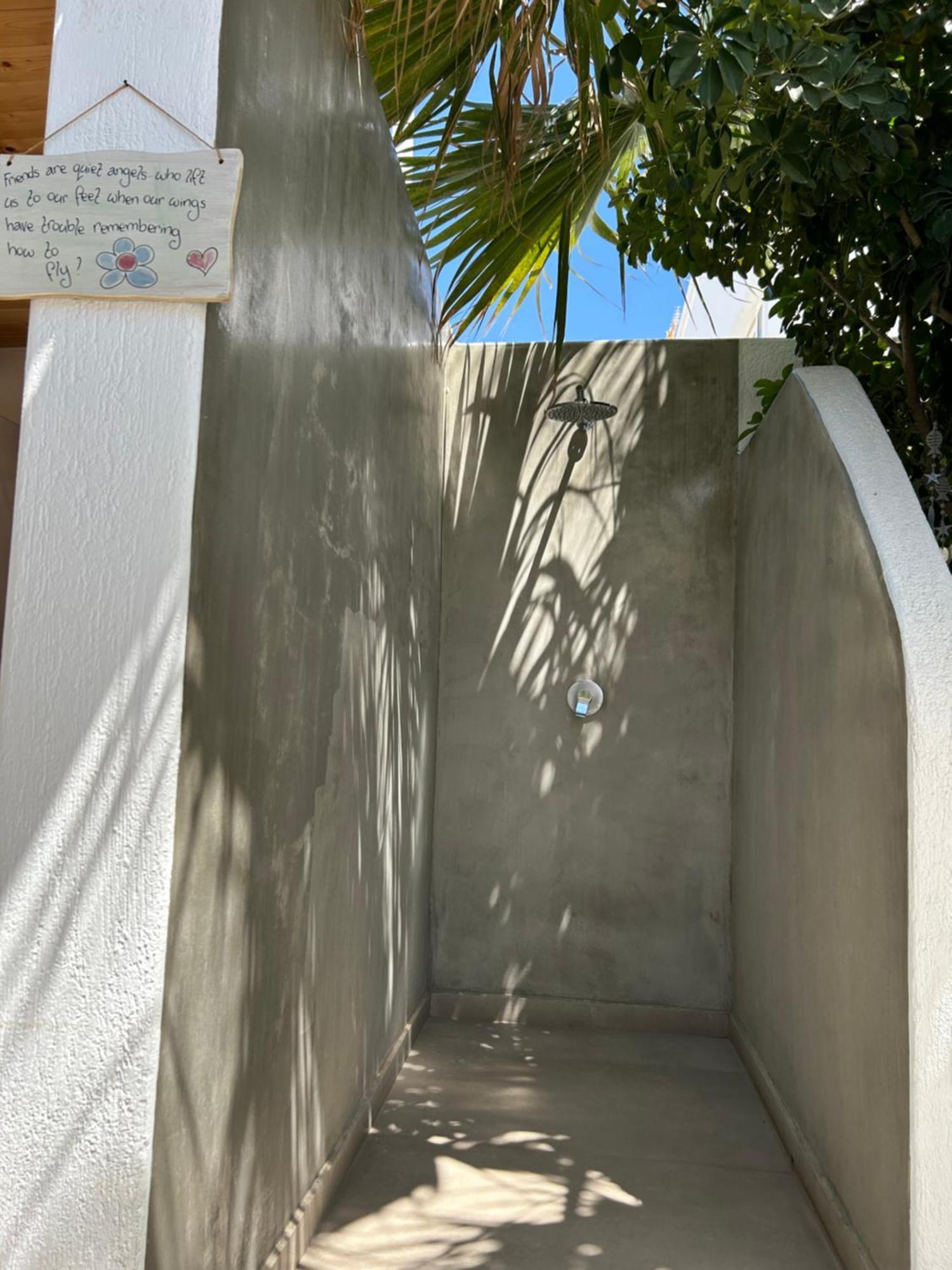 George 3* Karterados (Santorini)